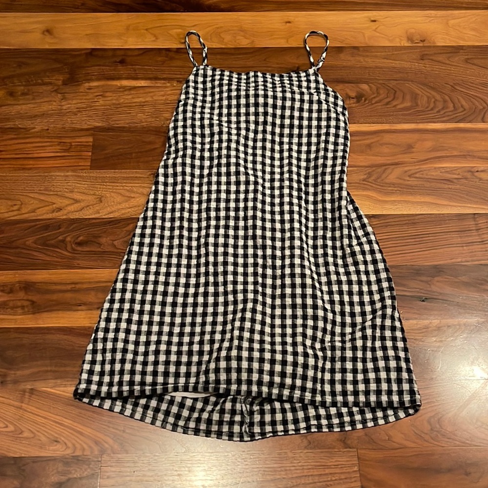 Flattering, cute, spring dress